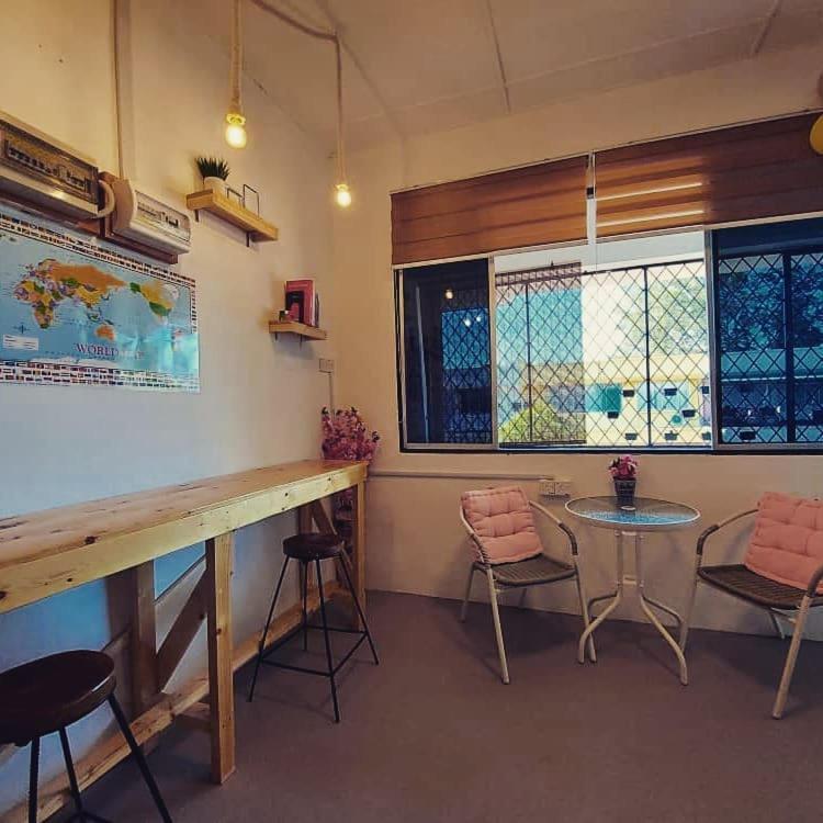 Karya Story Hostel Kudat Exteriör bild