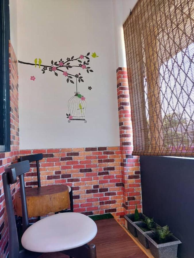 Karya Story Hostel Kudat Exteriör bild